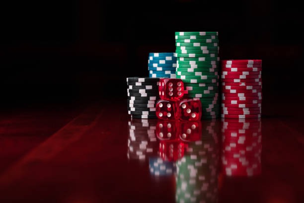 Our Phoenix Rises guide screen beside live dealer table context